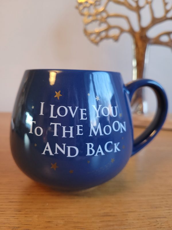This sweet ceramic mug makes the perfect gift for Mother's Day, Valentine's Day, birthdays new mums and Christmas. Features 'I love you to the moon and back' text in a starry night sky. Do not microwave. Hand wash only.