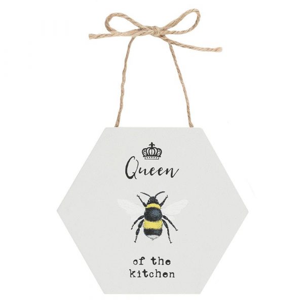 This honeycomb shaped hanging sign features a sweet bee and 'Queen of the kitchen' sentiment. A great gift for any garden and cooking lover.